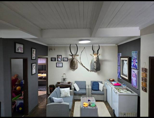 4 BEDROOM HOUSE FOR SALE IN SINOVILLE